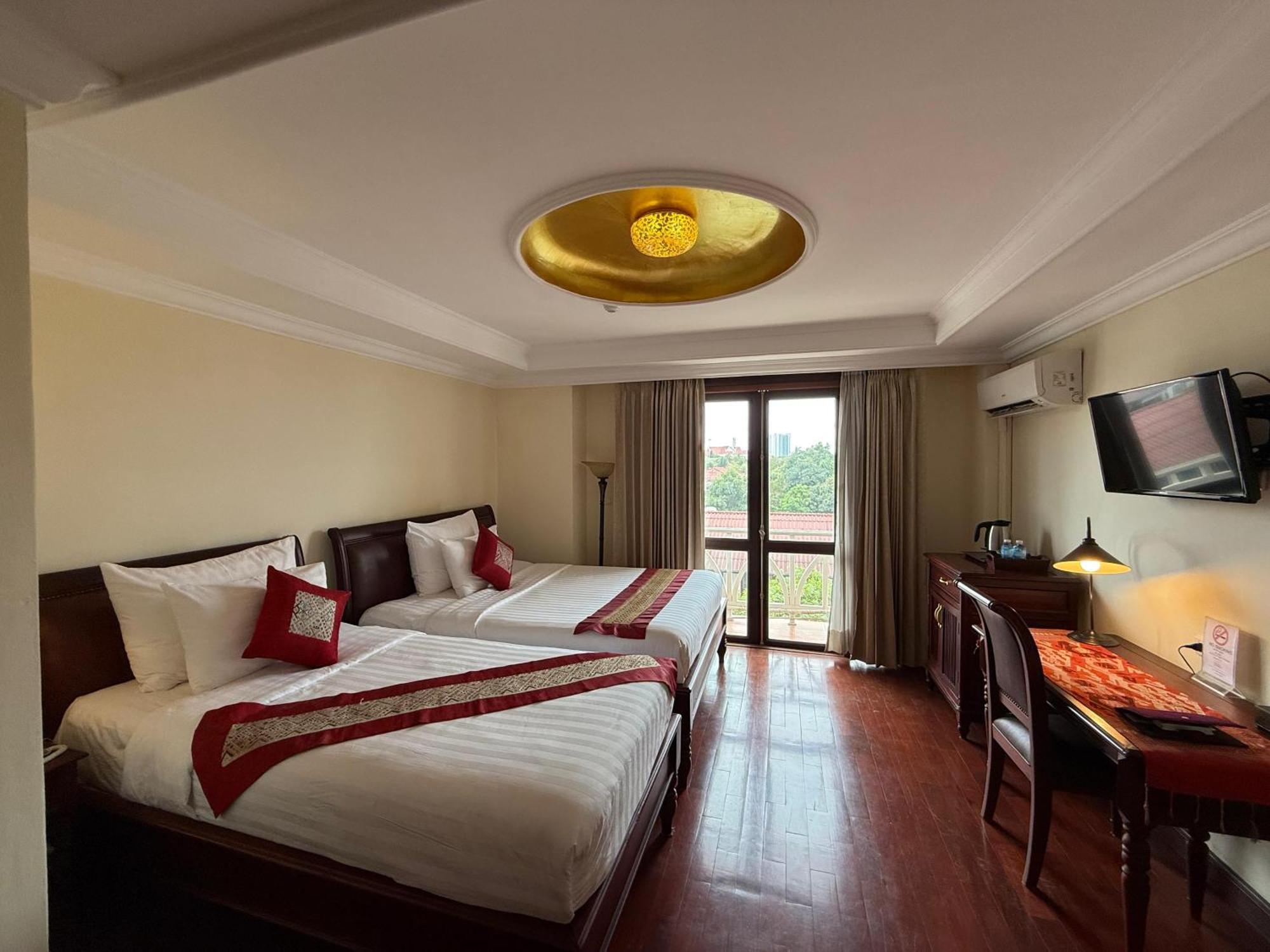 Phasouk Vien Chantra Hotel Виентиане Екстериор снимка