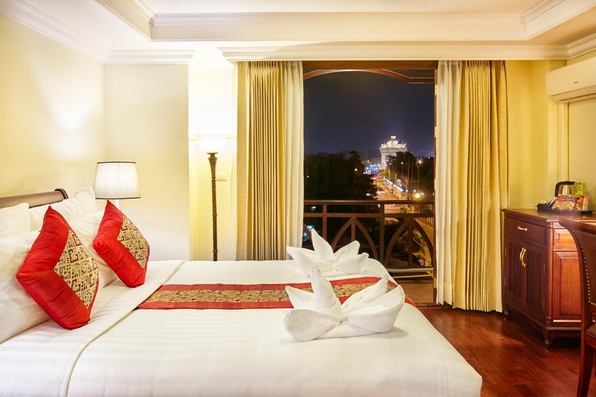 Phasouk Vien Chantra Hotel Виентиане Екстериор снимка