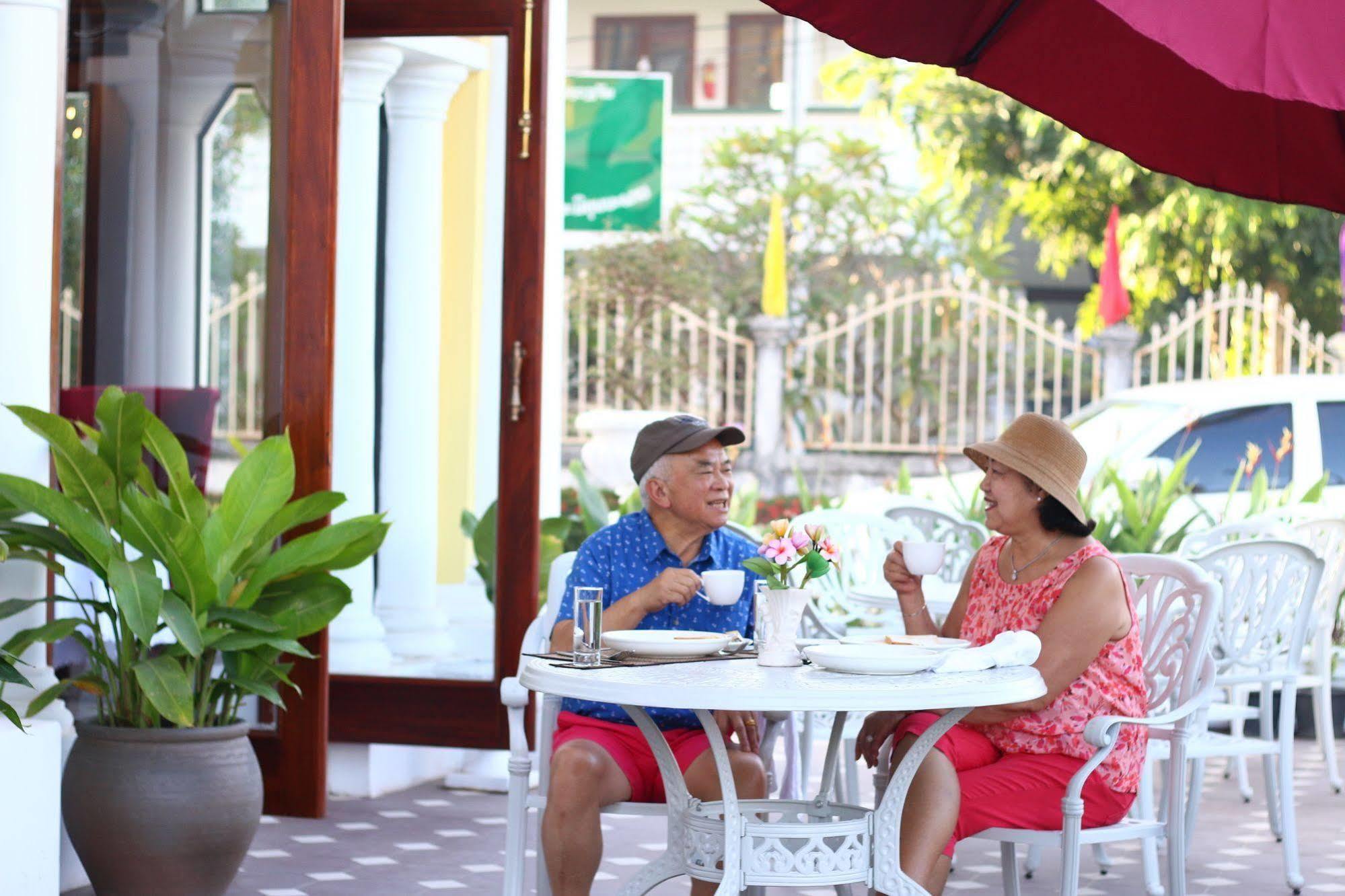 Phasouk Vien Chantra Hotel Виентиане Екстериор снимка