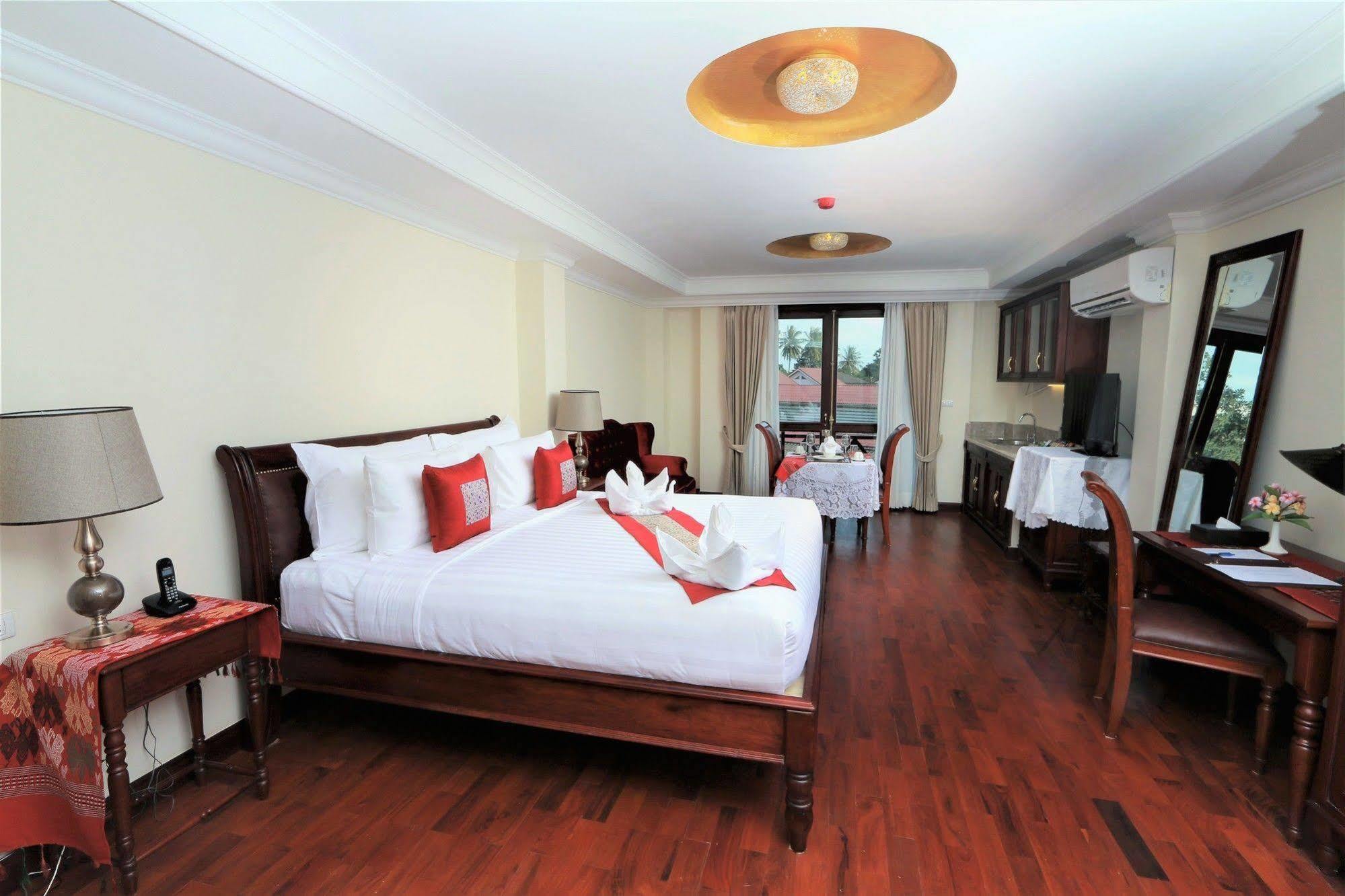 Phasouk Vien Chantra Hotel Виентиане Екстериор снимка