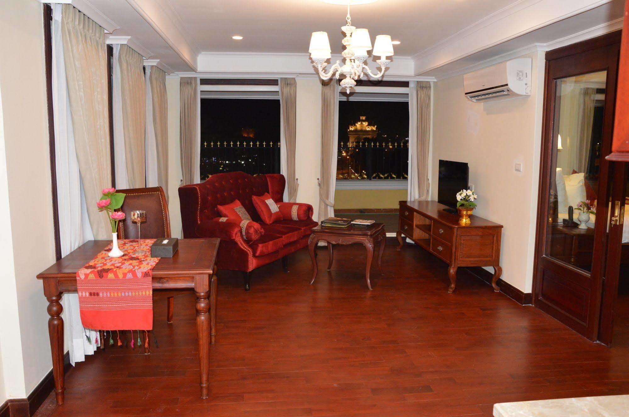 Phasouk Vien Chantra Hotel Виентиане Екстериор снимка