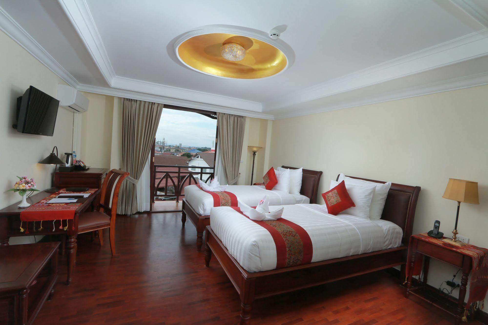Phasouk Vien Chantra Hotel Виентиане Екстериор снимка